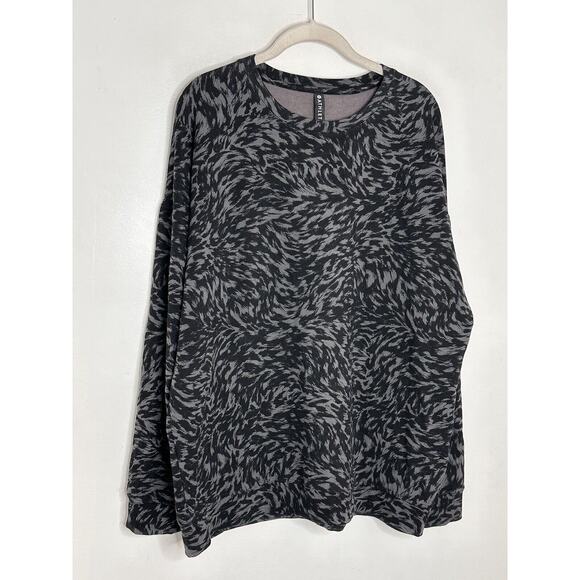 Athleta Women’s Gray Black Print Dolman Sleeve Pull Over Sweater Size Large - Picture 2 of 6